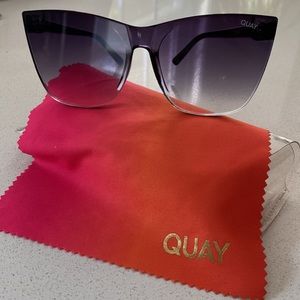 COME THRU - BLK/FADE QUAY FASHION SUNGLASSES